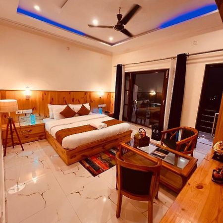 Sitara Resort, Scenic Mountain View Rooms With Balcony & Terrace Mussoorie Kültér fotó